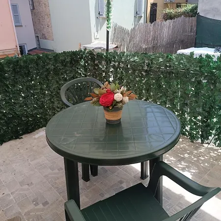 Check In アパート *