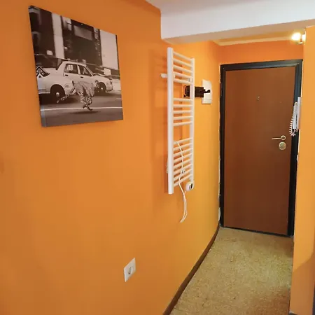 アパート Check In *